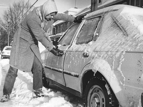 مقابله با یخ زدن زمستانی درهای ماشین